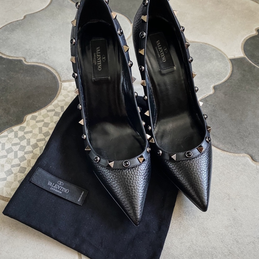 Valentino Black Leather Rockstud Pumps -  Size 9